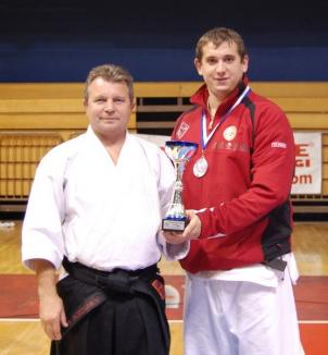 Orădeanul Bernath Csaba a devenit vicecampion european la întrecerile de karate tradiţional din Israel 